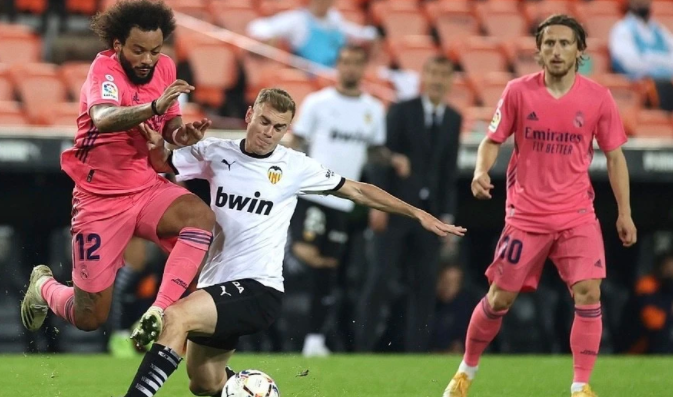 Star sports-瓦伦西亚发布备战花絮，今晨内部沟通，CBA常规赛任务艰巨，纪律约束更严格的简单介绍-Star sports